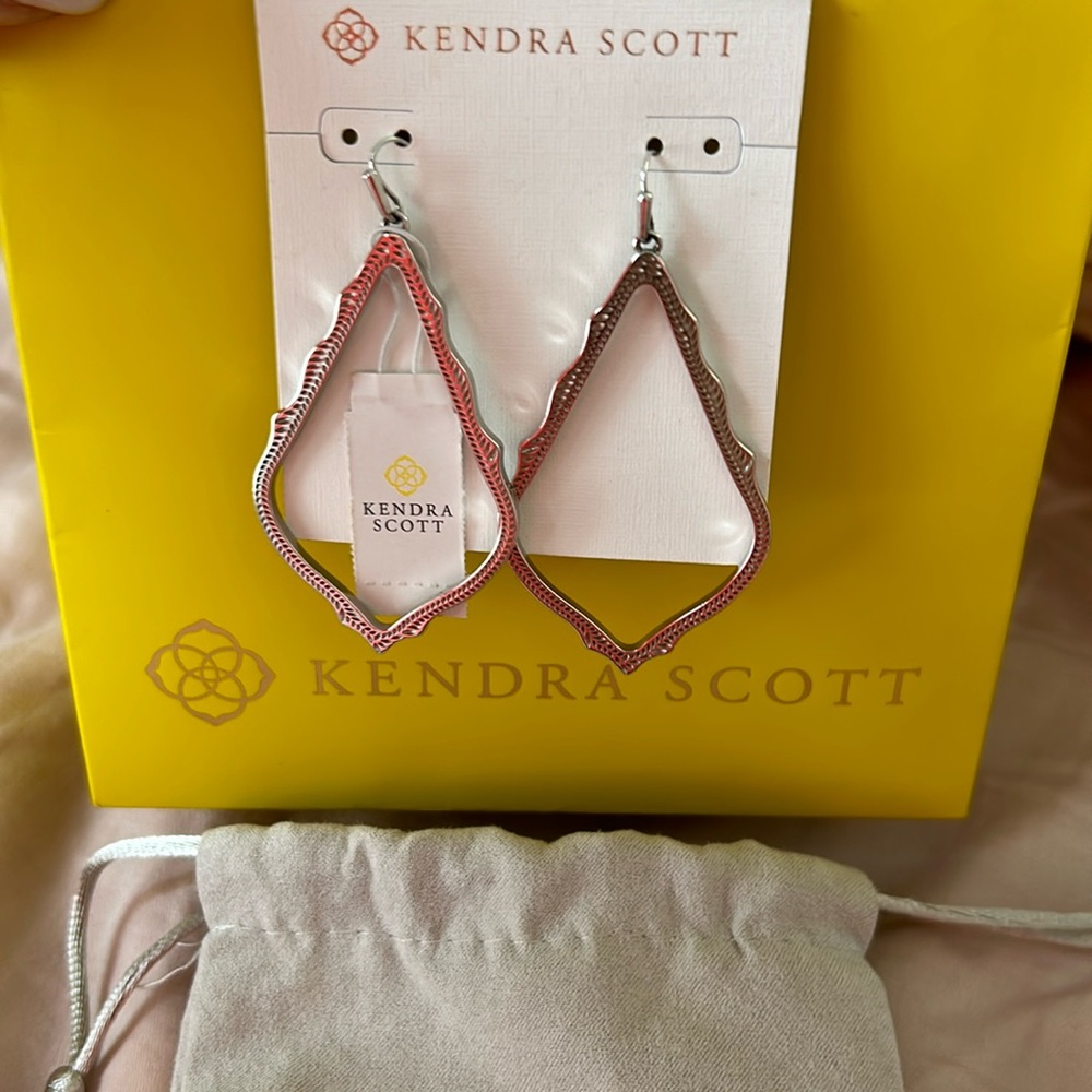 Kendra Scott Sophee earrings silver new large size